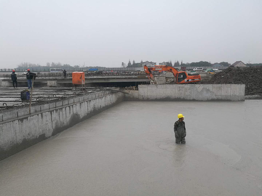 (泡沫轻质土)改扩建软基道路