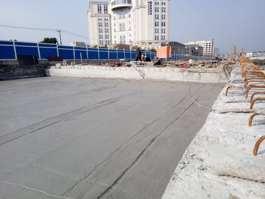 (泡沫轻质土)改扩建软基道路